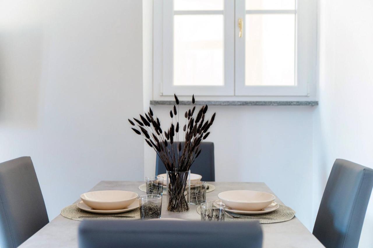 Shades Of Lake - Blue Apartment Como Exterior photo