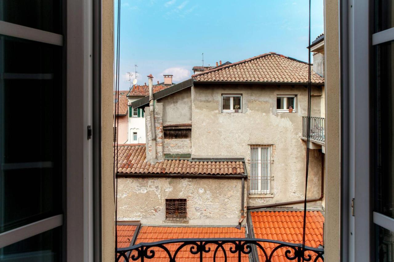 Shades Of Lake - Blue Apartment Como Exterior photo